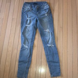 💙3/20$ Bluespice Ripped Jeans